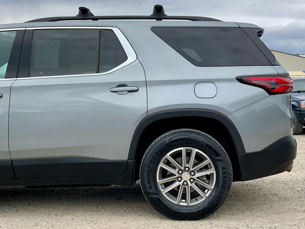 Thumbnail: 2023 Chevrolet Traverse - 8