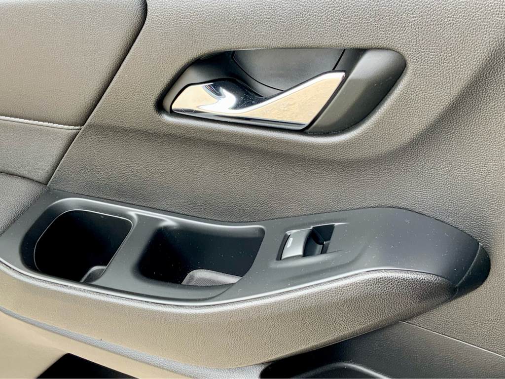Thumbnail: 2023 Chevrolet Traverse - 52