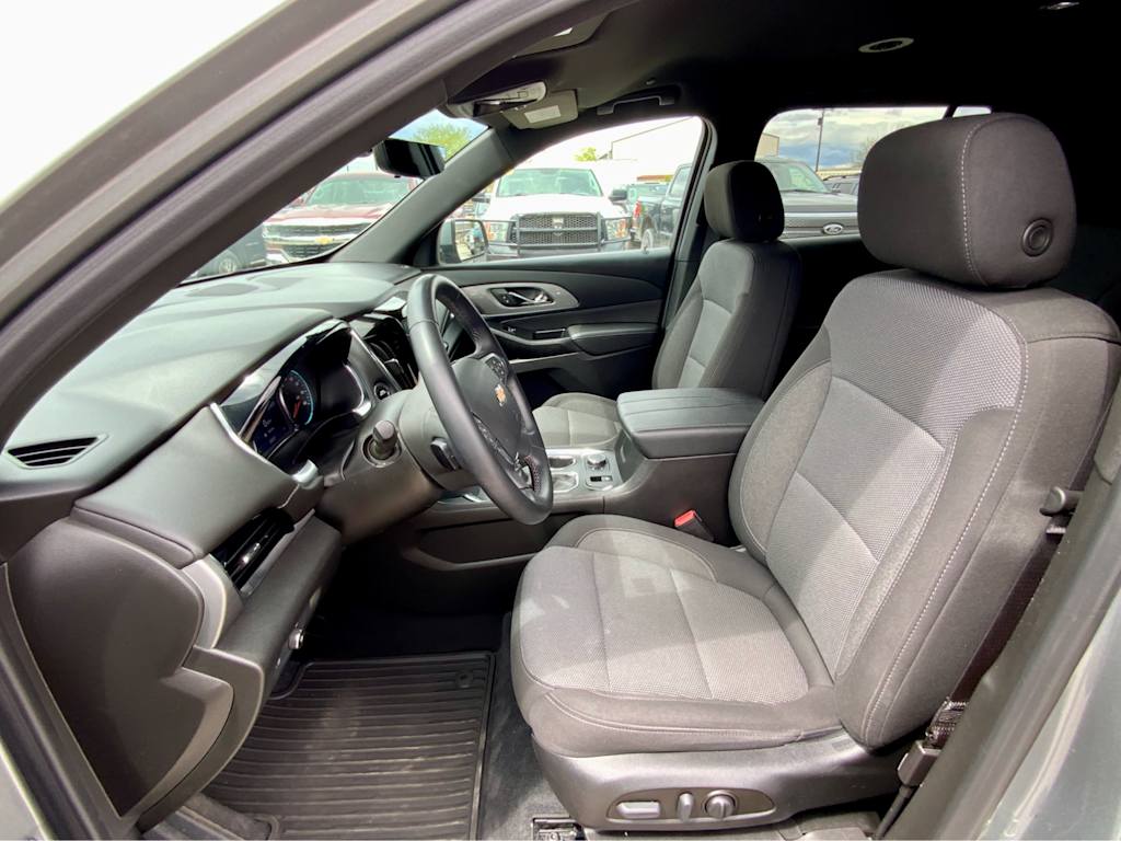 Thumbnail: 2023 Chevrolet Traverse - 10