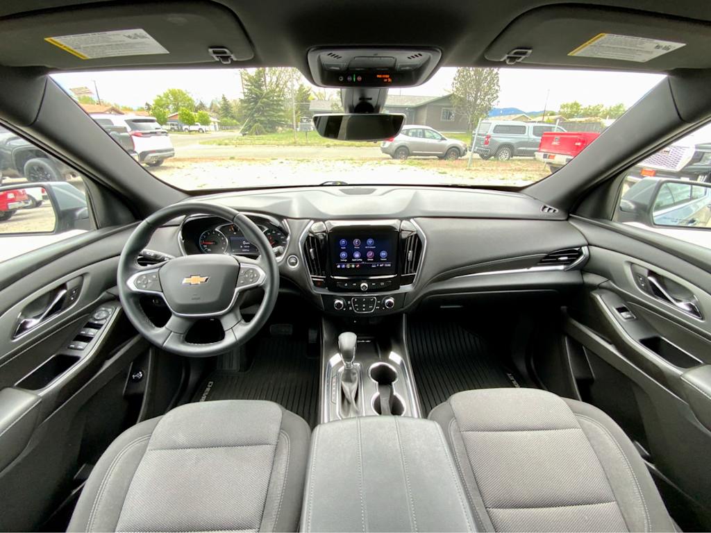 Thumbnail: 2023 Chevrolet Traverse - 2