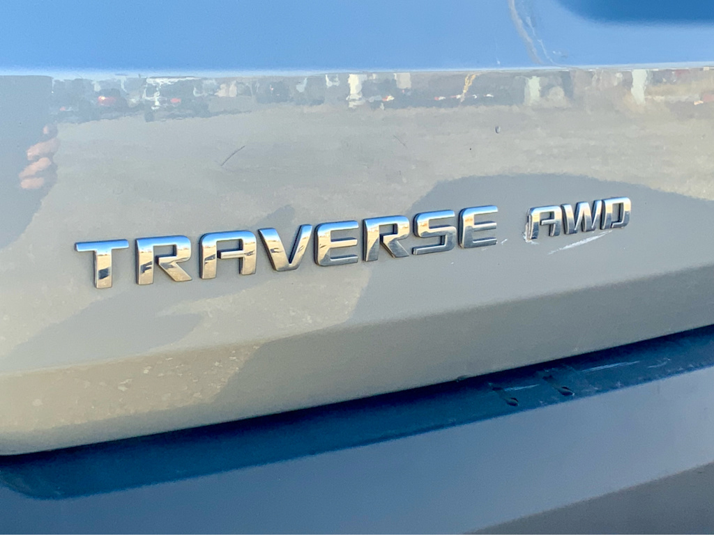 Thumbnail: 2023 Chevrolet Traverse - 32