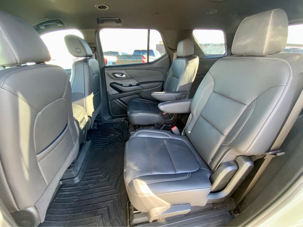 Thumbnail: 2023 Chevrolet Traverse - 12