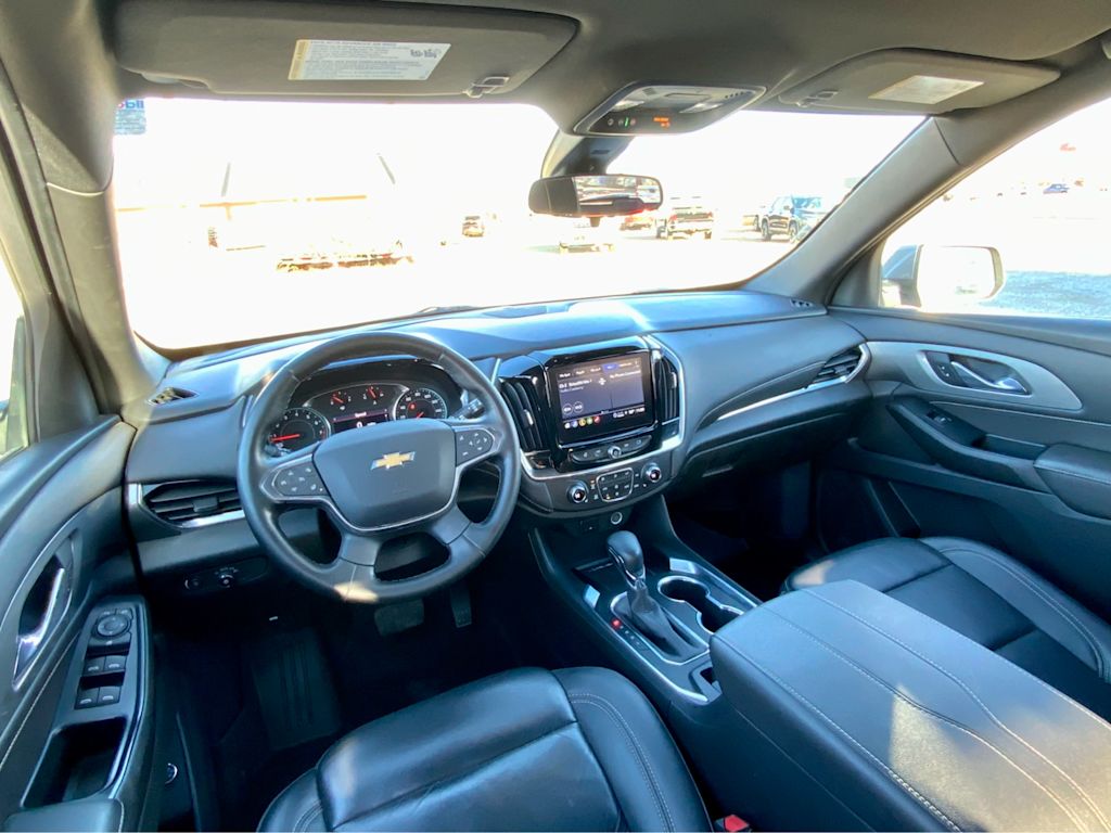 Thumbnail: 2023 Chevrolet Traverse - 9