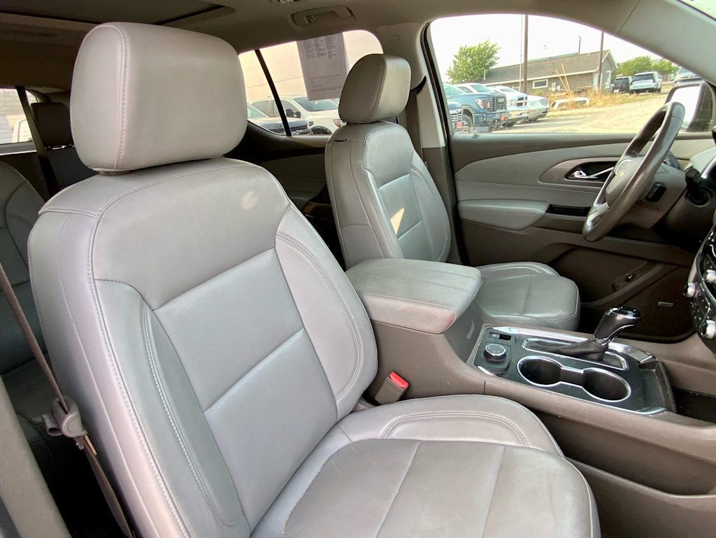 Thumbnail: 2019 Chevrolet Traverse - 10