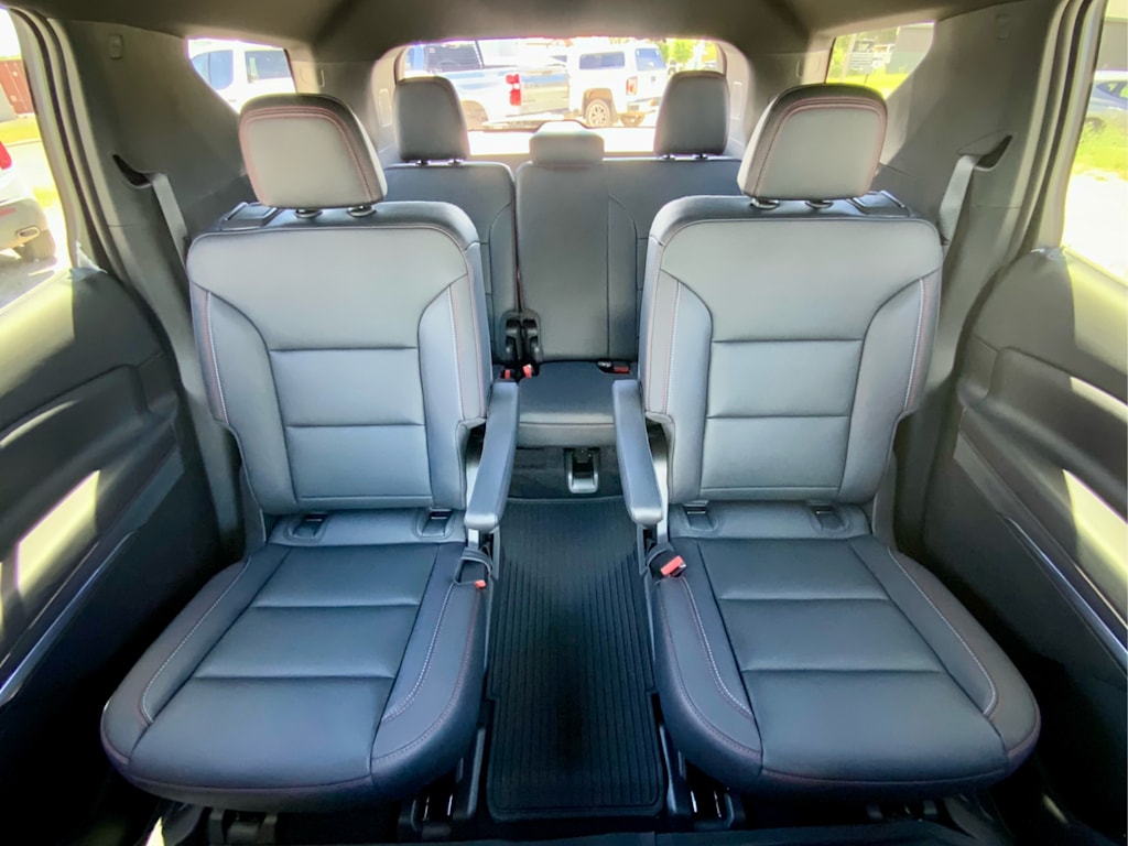 Thumbnail: 2026 Chevrolet Traverse - 33