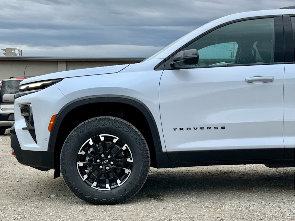 Thumbnail: 2026 Chevrolet Traverse - 8