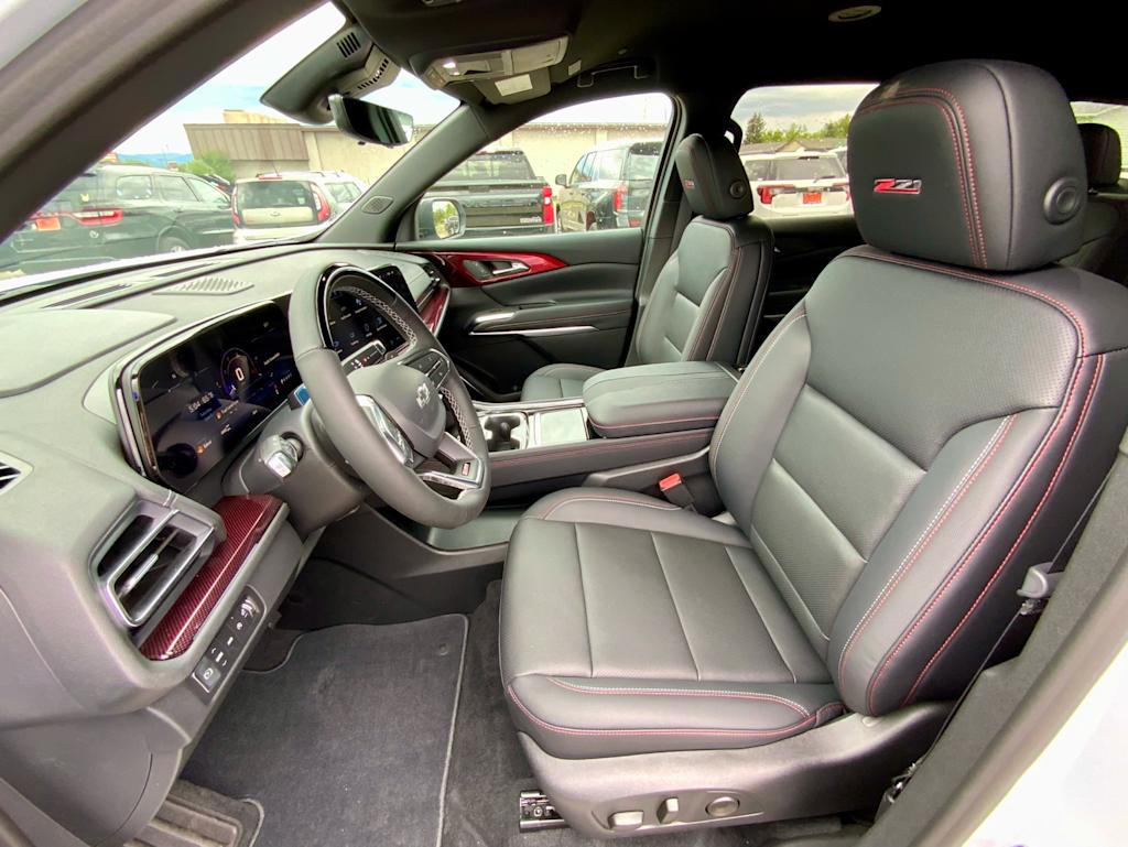 Thumbnail: 2026 Chevrolet Traverse - 12