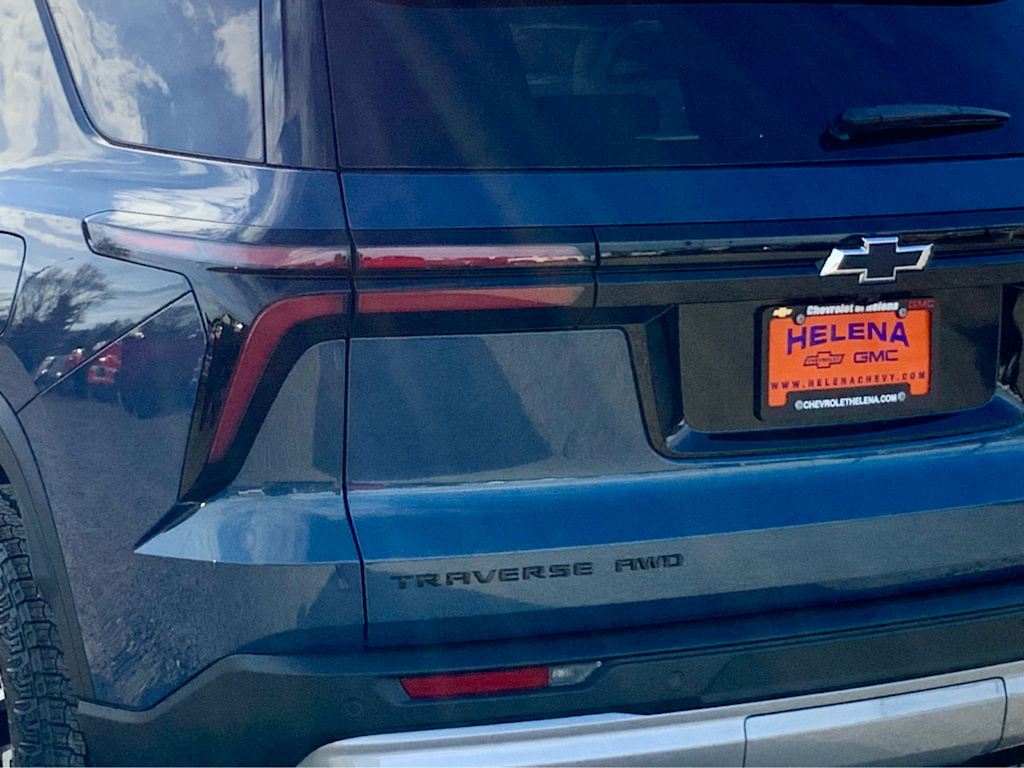 Thumbnail: 2026 Chevrolet Traverse - 25