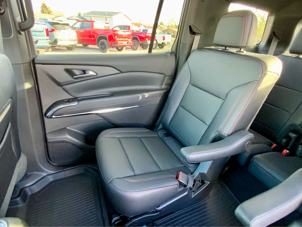 Thumbnail: 2026 Chevrolet Traverse - 34