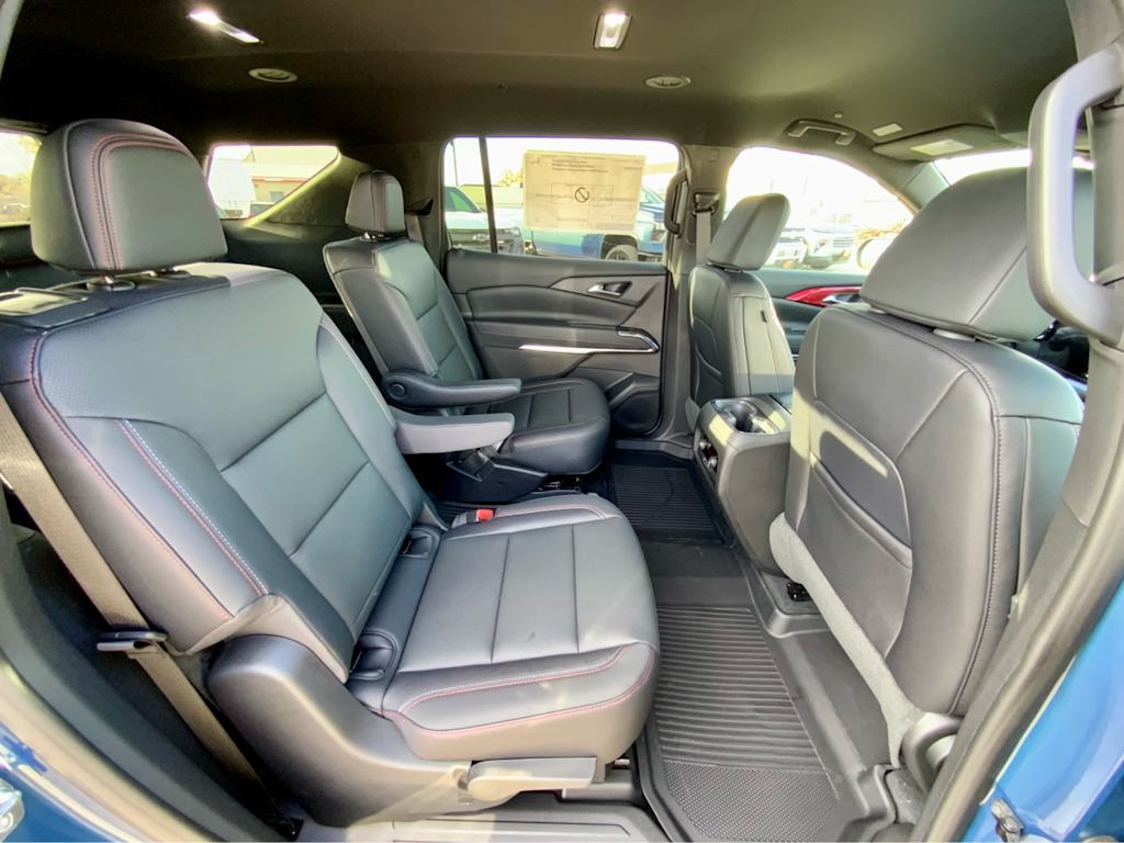 Thumbnail: 2026 Chevrolet Traverse - 32