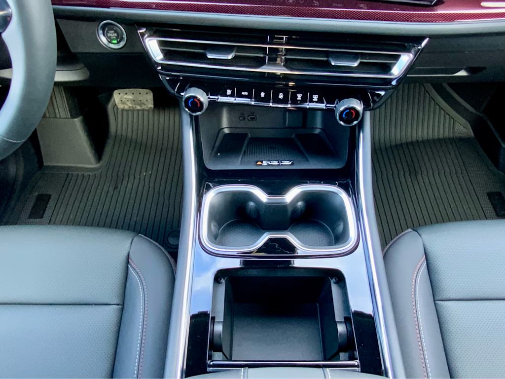 Thumbnail: 2026 Chevrolet Traverse - 17