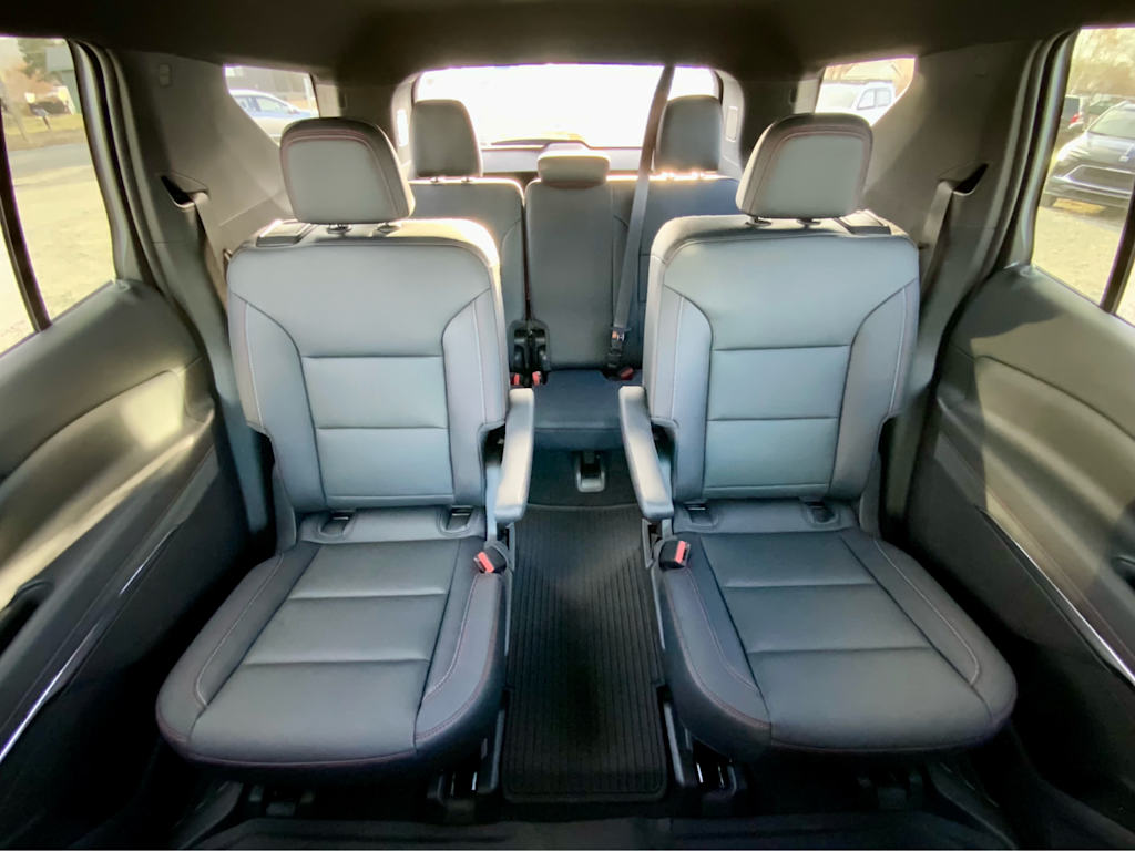 Thumbnail: 2026 Chevrolet Traverse - 39