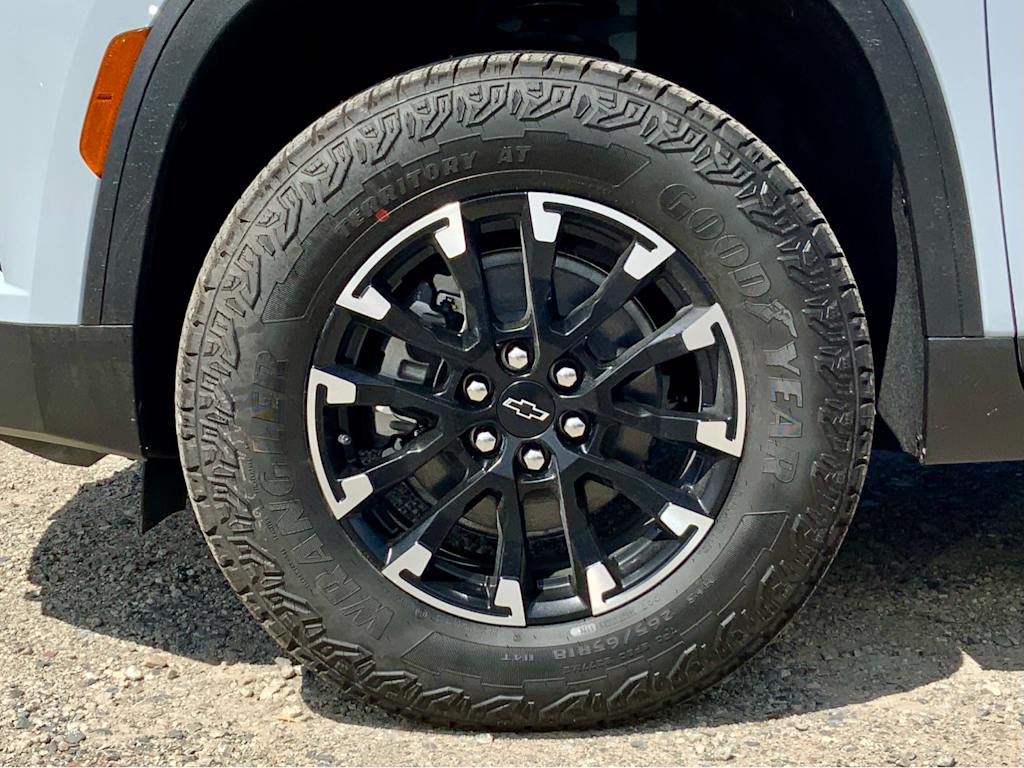 Thumbnail: 2026 Chevrolet Traverse - 27