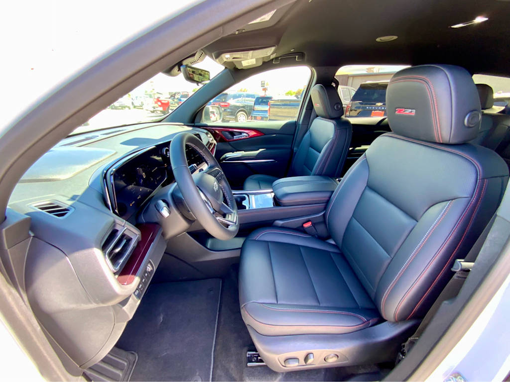 Thumbnail: 2026 Chevrolet Traverse - 10