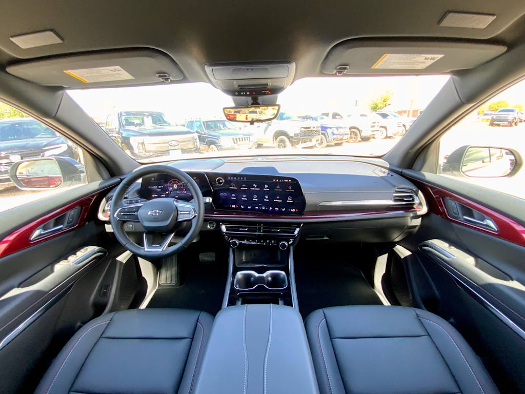 Thumbnail: 2026 Chevrolet Traverse - 2