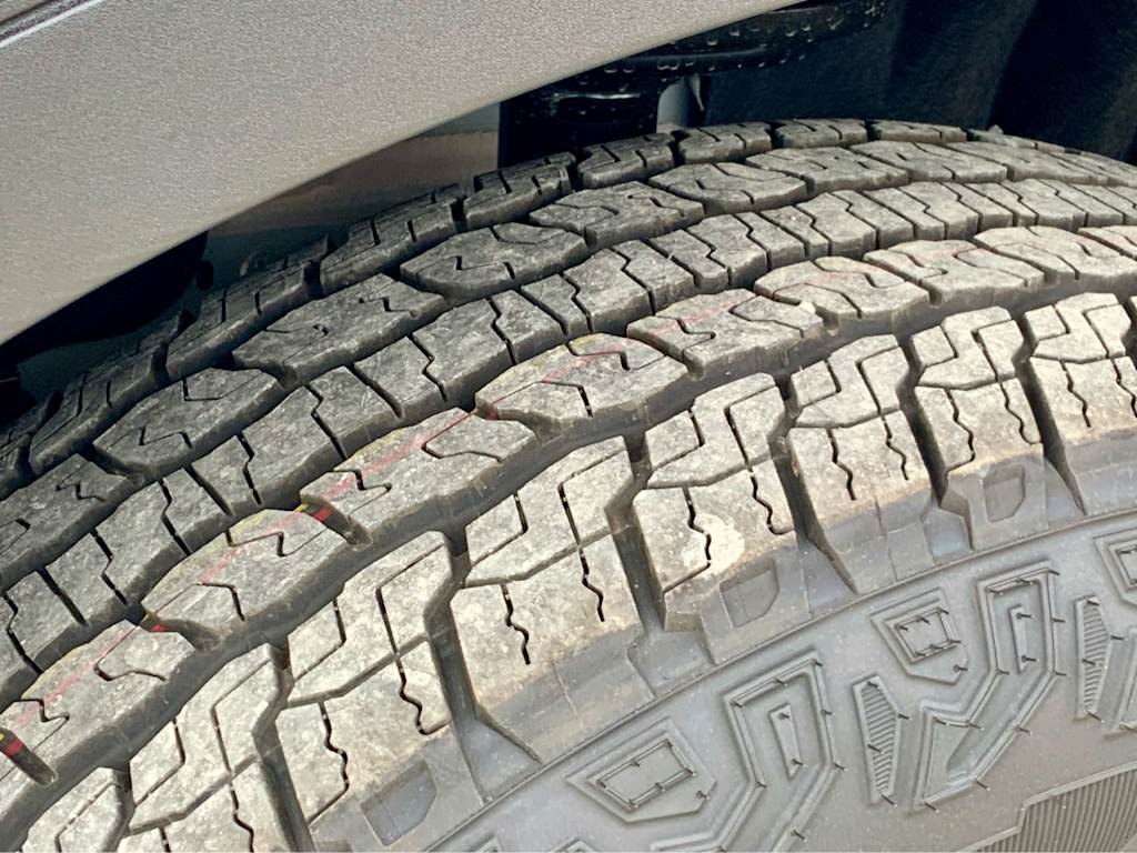 Thumbnail: 2027 Chevrolet Traverse - 28