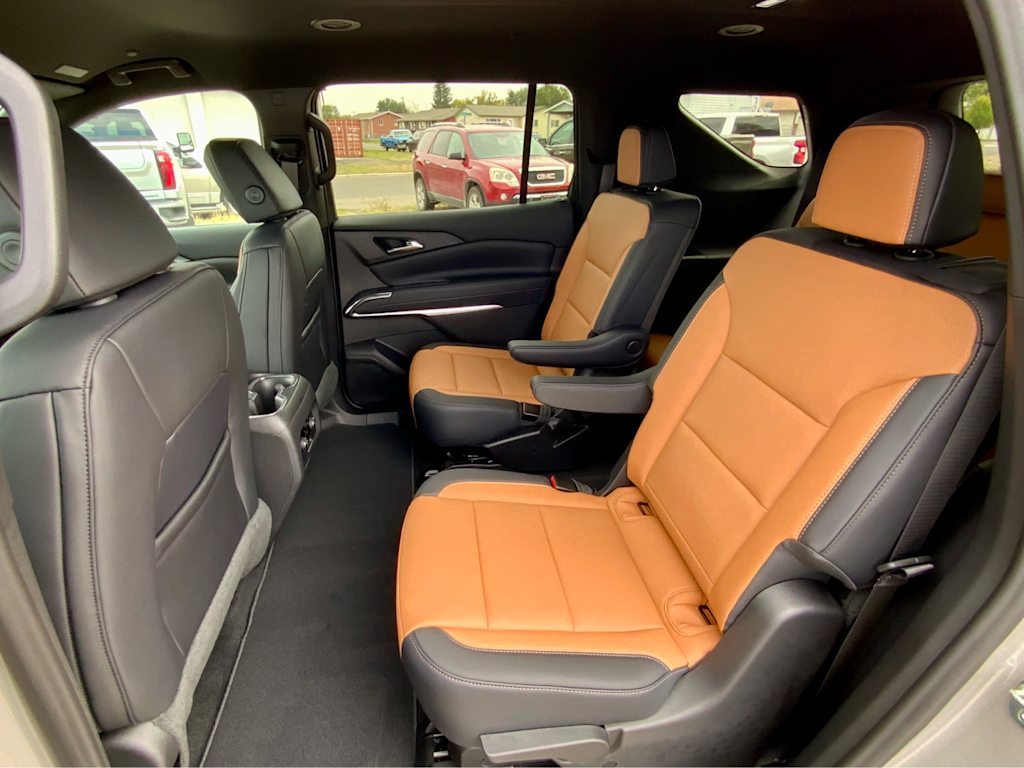 Thumbnail: 2027 Chevrolet Traverse - 12