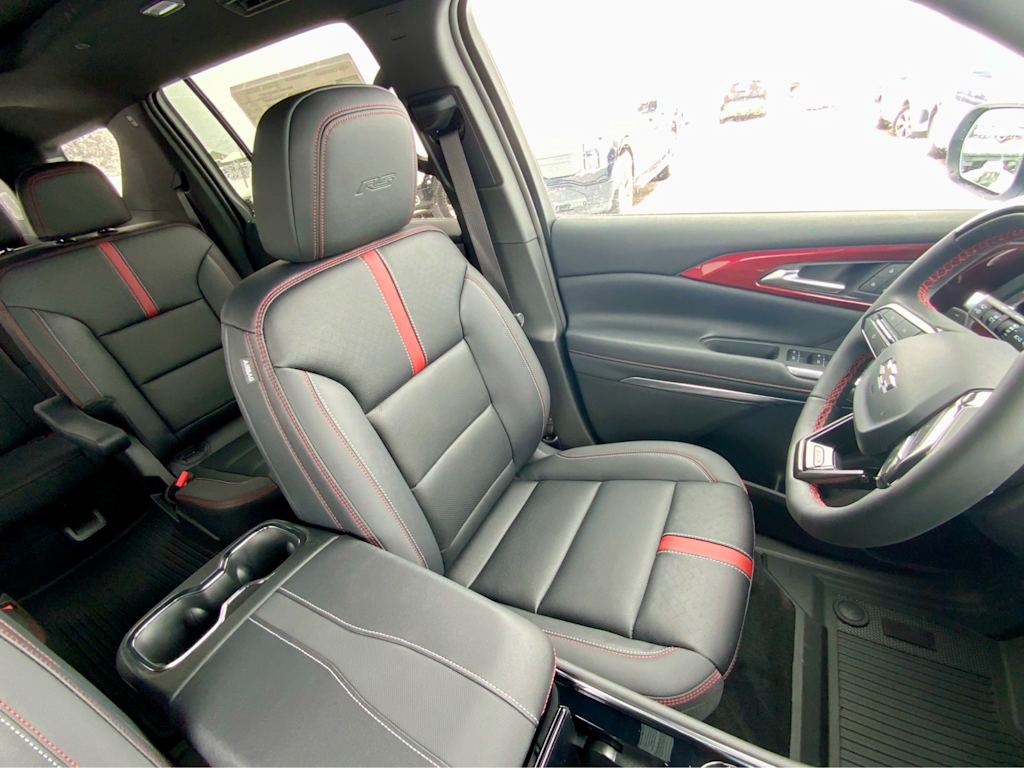 Thumbnail: 2026 Chevrolet Traverse - 35