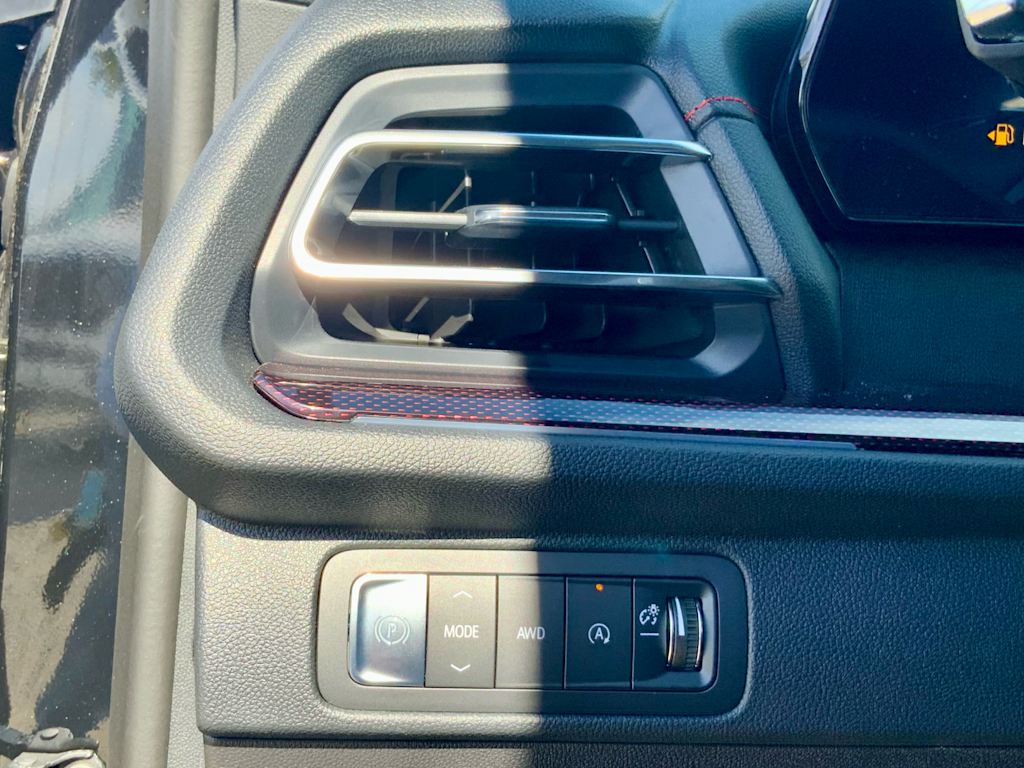 Thumbnail: 2026 Chevrolet Traverse - 40