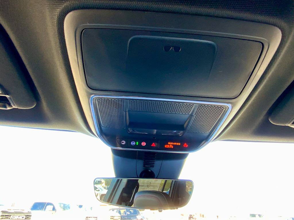 Thumbnail: 2026 Chevrolet Traverse - 48