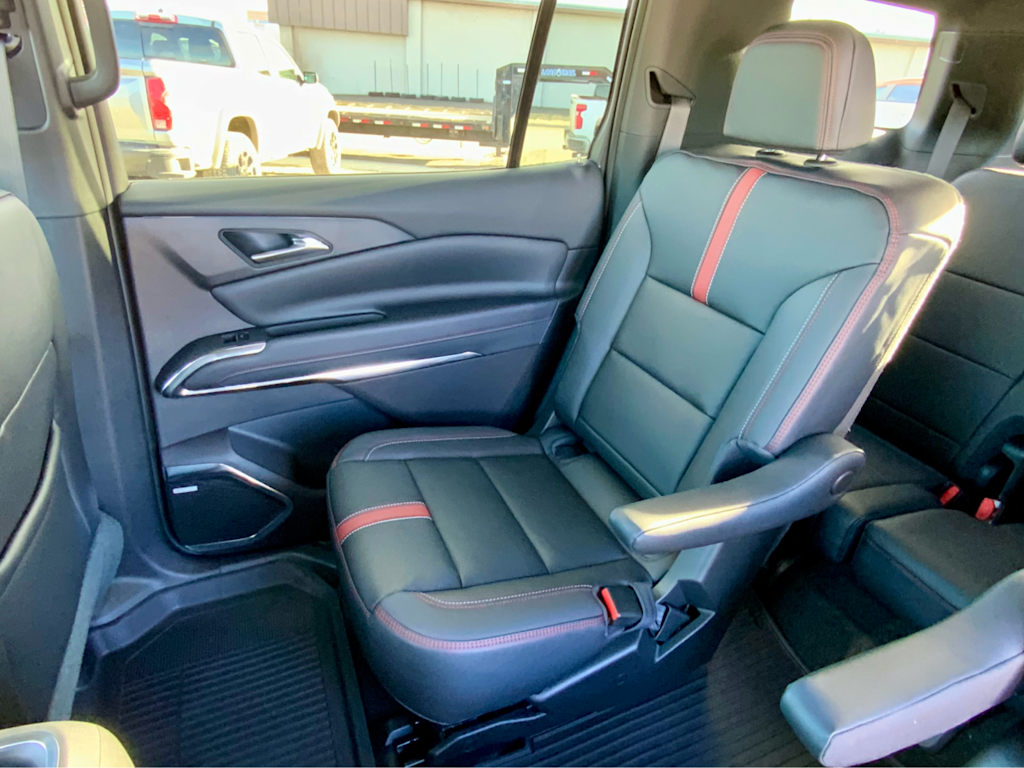 Thumbnail: 2026 Chevrolet Traverse - 35