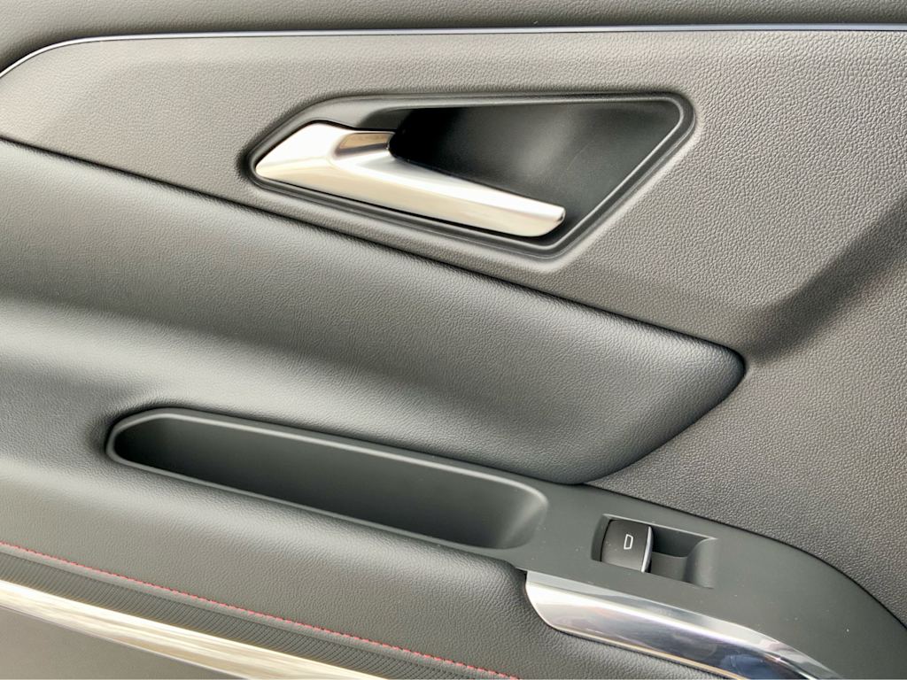 Thumbnail: 2026 Chevrolet Traverse - 54