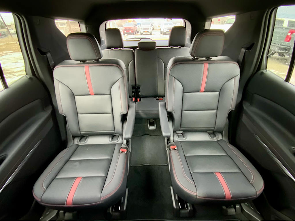 Thumbnail: 2026 Chevrolet Traverse - 37