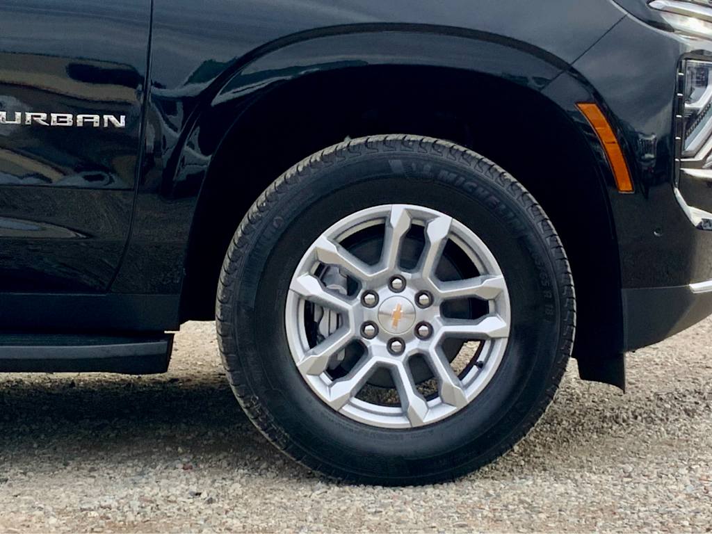 Thumbnail: 2026 Chevrolet Suburban - 8