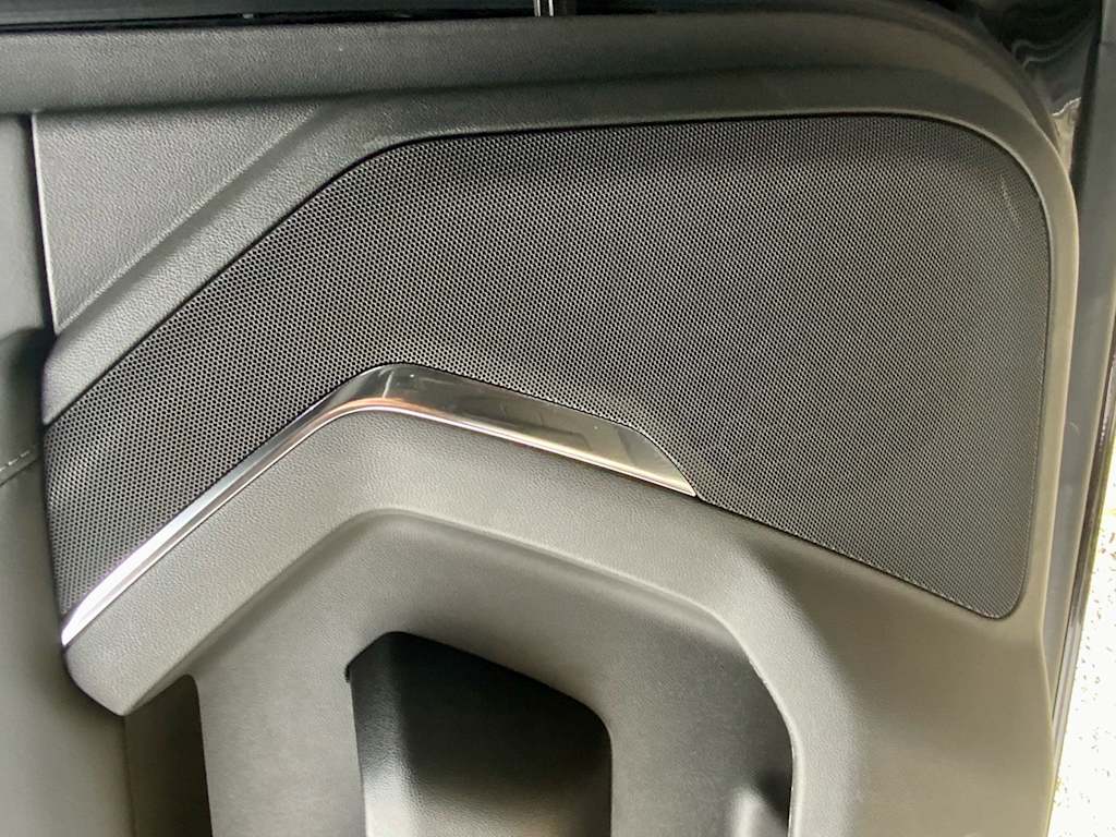 Thumbnail: 2026 Chevrolet Suburban - 50