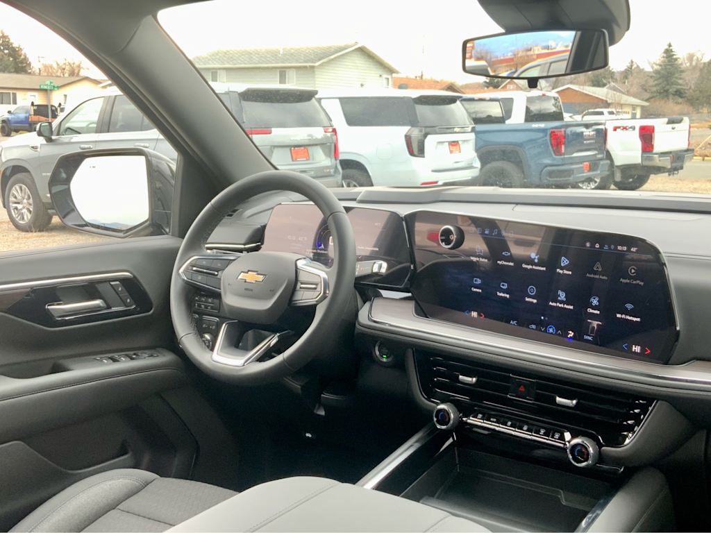 Thumbnail: 2026 Chevrolet Suburban - 36