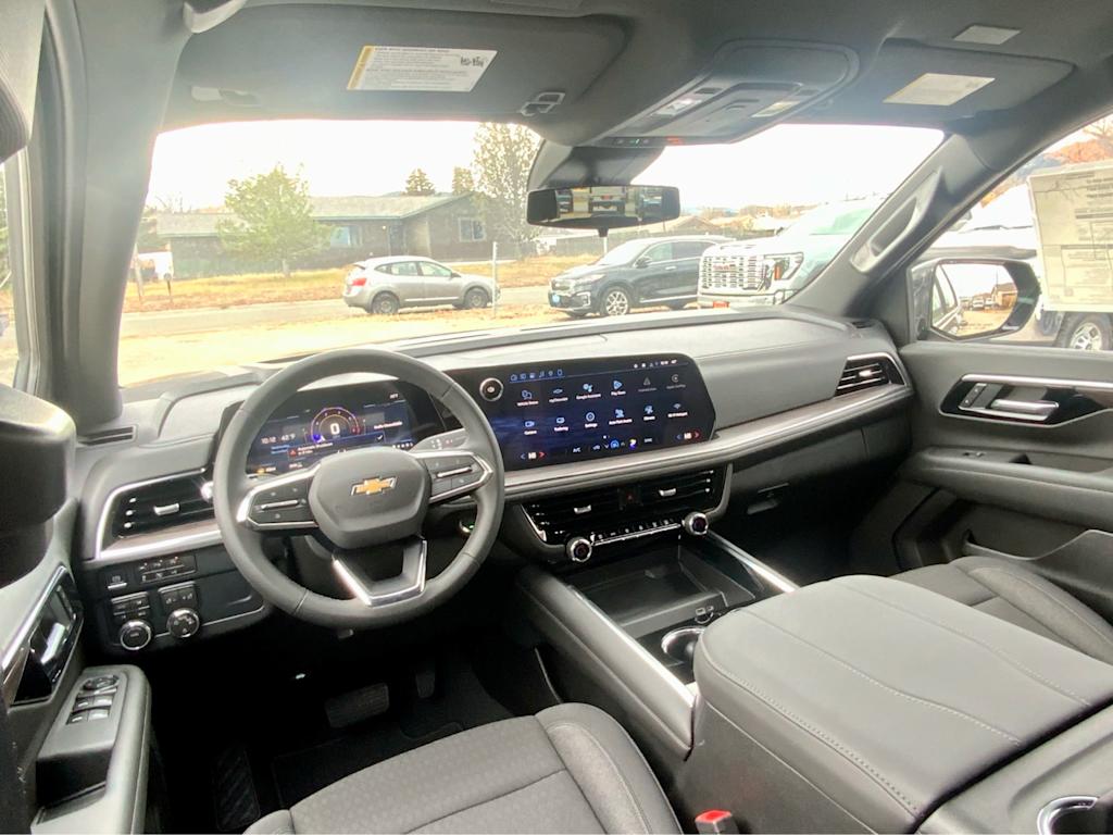 Thumbnail: 2026 Chevrolet Suburban - 9