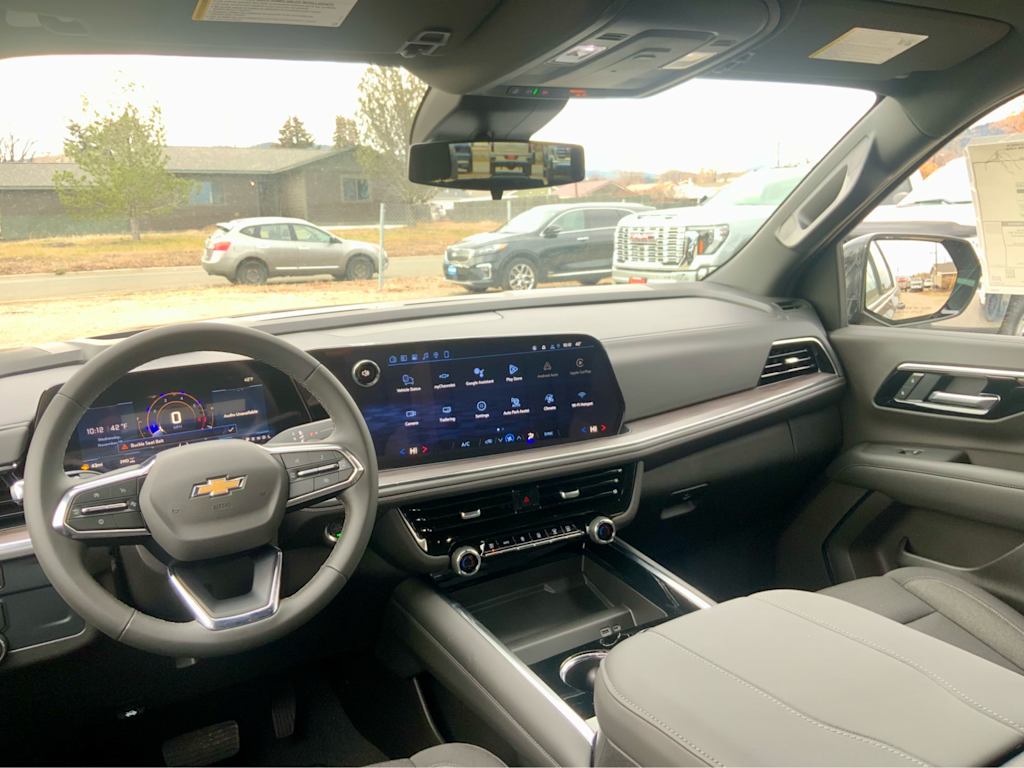 Thumbnail: 2026 Chevrolet Suburban - 14