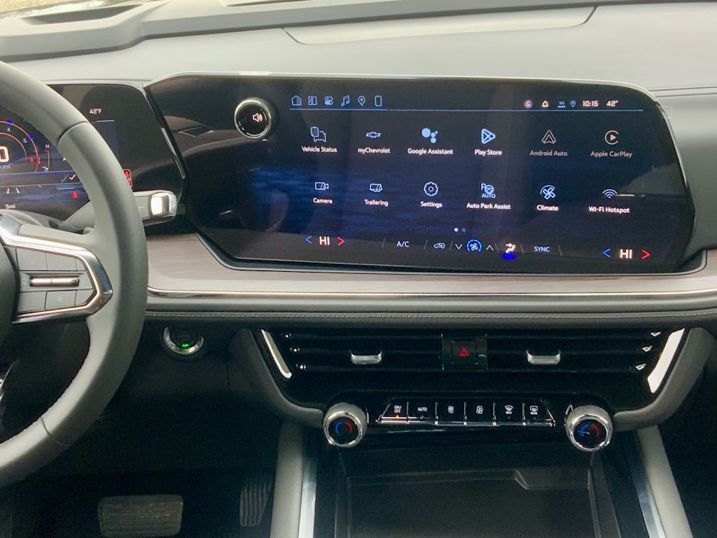 Thumbnail: 2026 Chevrolet Suburban - 15