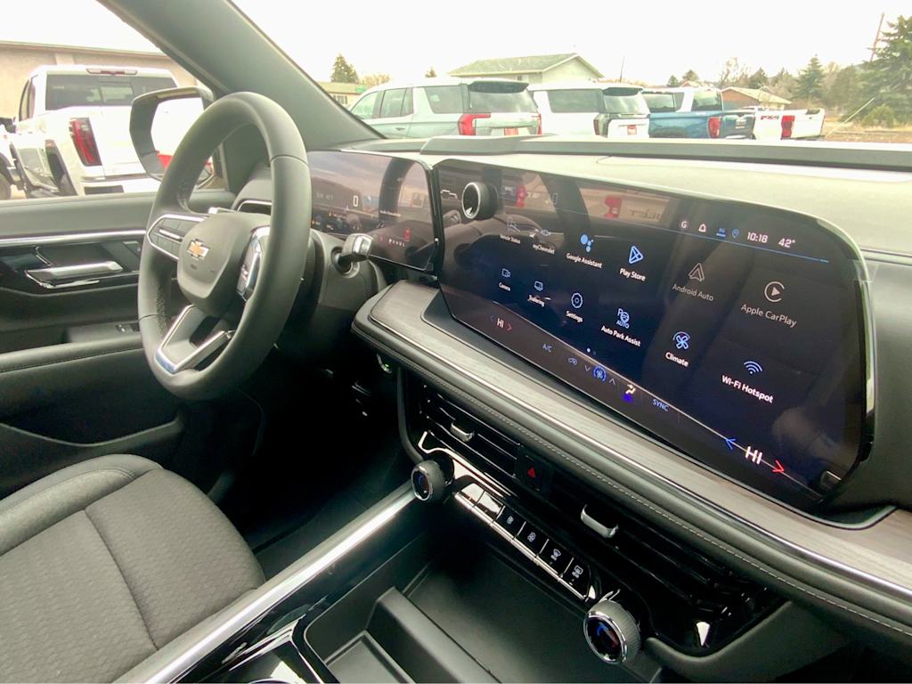 Thumbnail: 2026 Chevrolet Suburban - 41