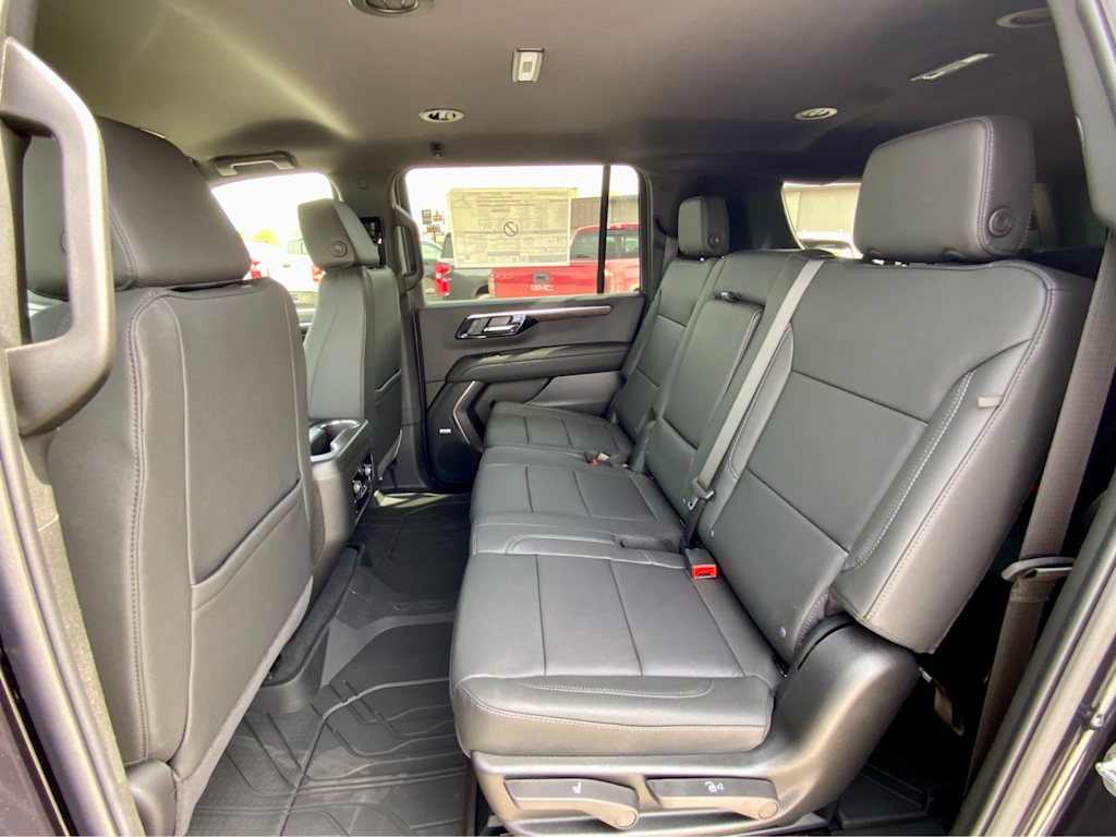 Thumbnail: 2026 Chevrolet Suburban - 12