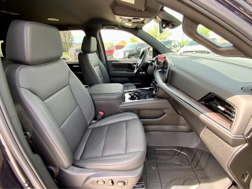 Thumbnail: 2026 Chevrolet Suburban - 11