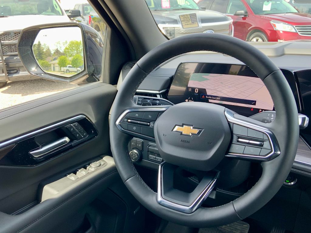 Thumbnail: 2026 Chevrolet Suburban - 40