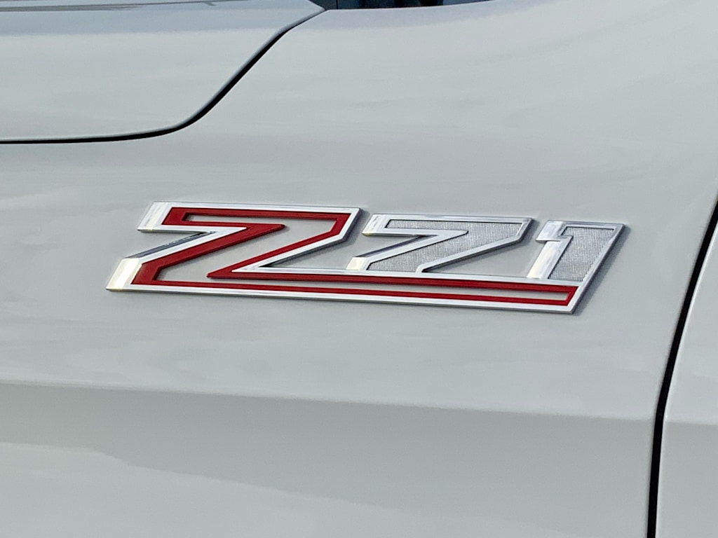 Thumbnail: 2026 Chevrolet Suburban - 29