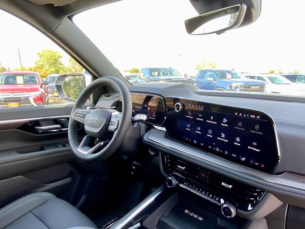 Thumbnail: 2026 Chevrolet Suburban - 9