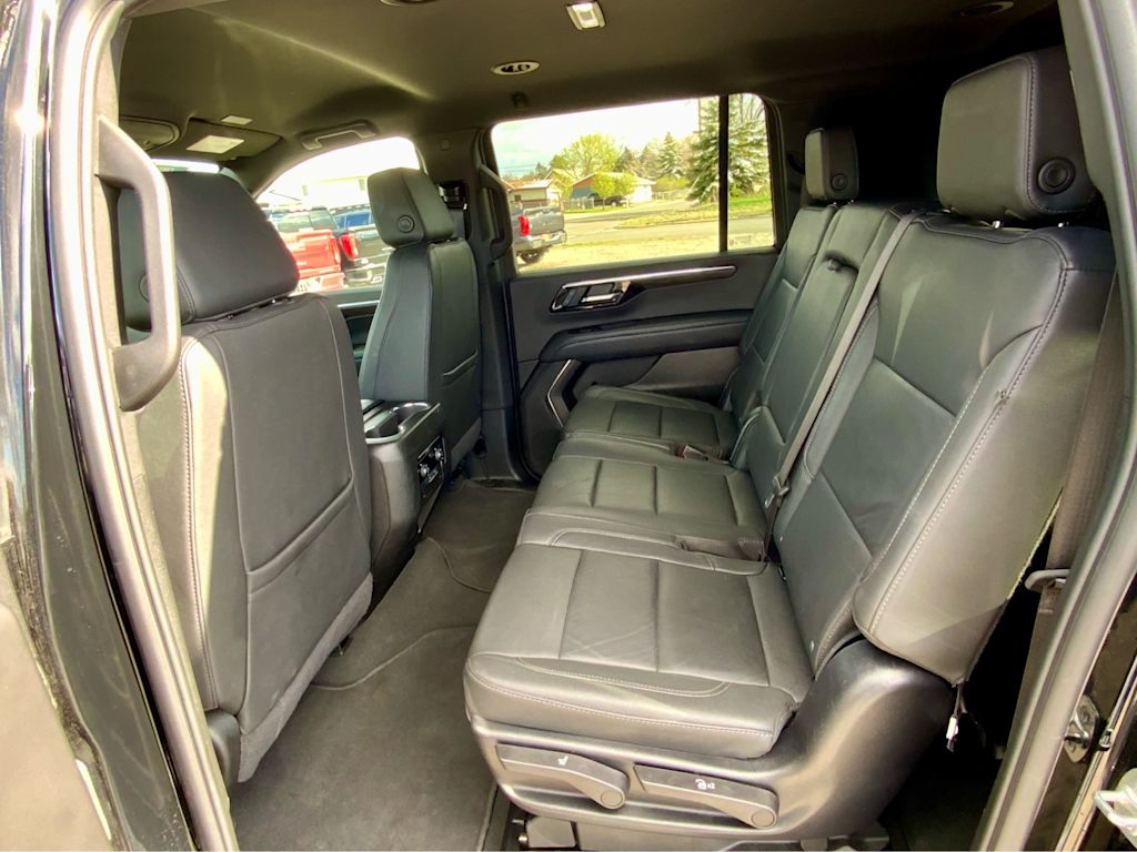 Thumbnail: 2025 Chevrolet Suburban - 13