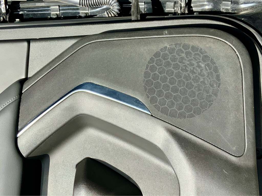 Thumbnail: 2025 Chevrolet Suburban - 52