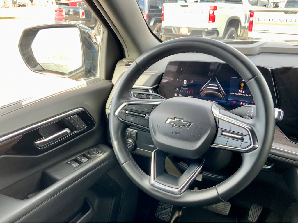 Thumbnail: 2025 Chevrolet Suburban - 38