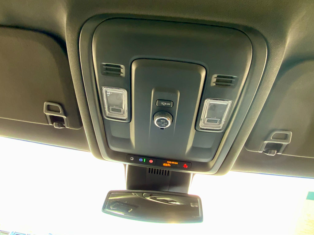 Thumbnail: 2025 Chevrolet Suburban - 43