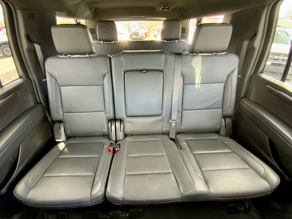 Thumbnail: 2025 Chevrolet Suburban - 34