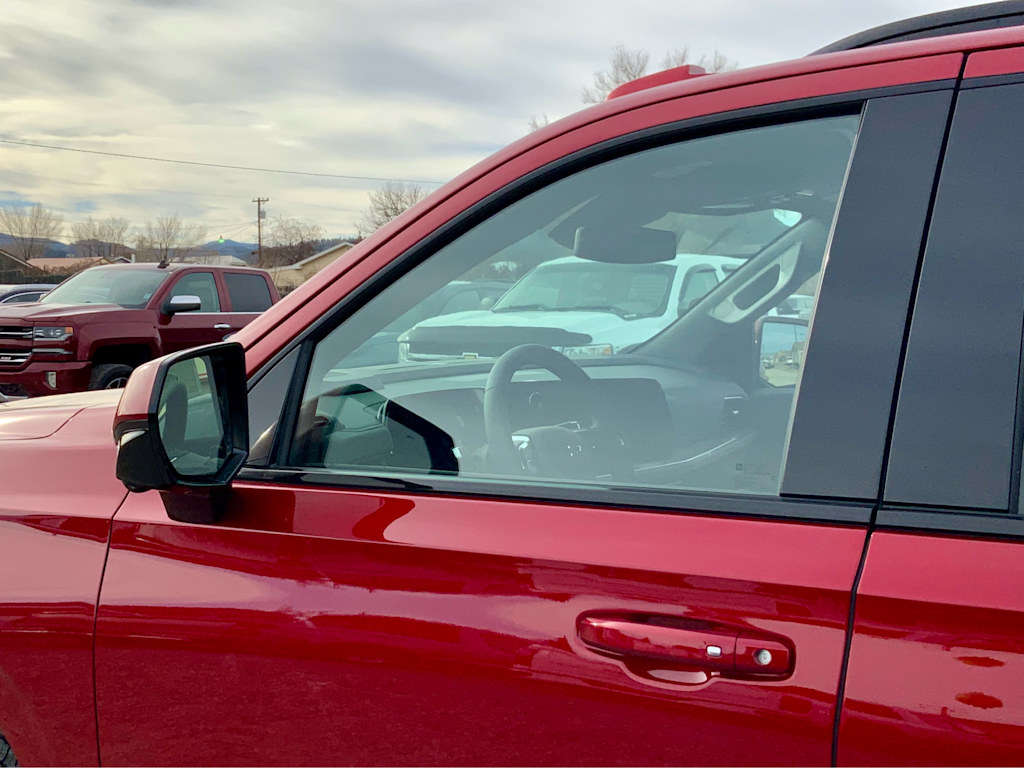 Thumbnail: 2026 Chevrolet Suburban - 25