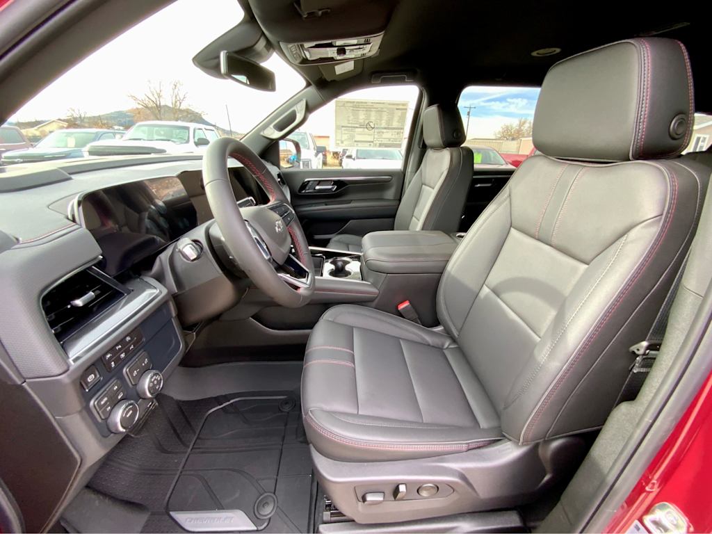 Thumbnail: 2026 Chevrolet Suburban - 10