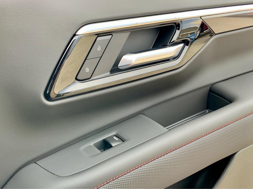 Thumbnail: 2026 Chevrolet Suburban - 52