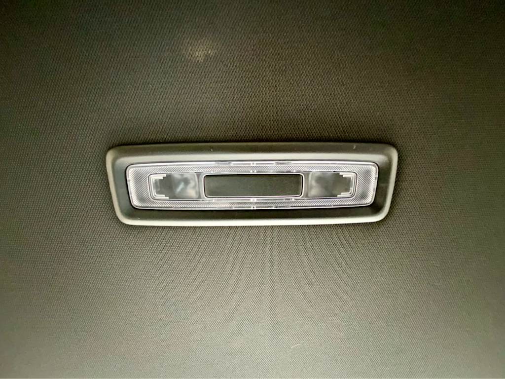 Thumbnail: 2026 Chevrolet Suburban - 19