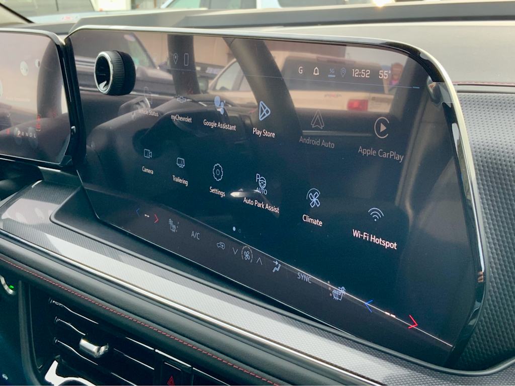 Thumbnail: 2026 Chevrolet Suburban - 45