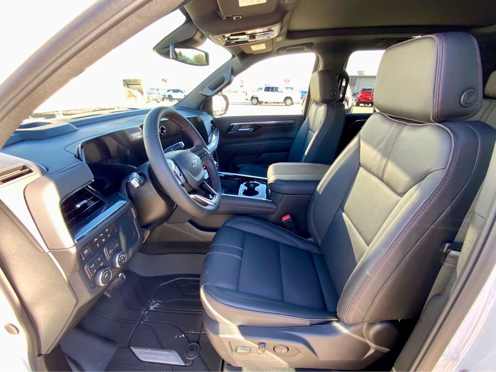 Thumbnail: 2026 Chevrolet Suburban - 10